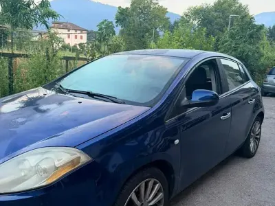 Usata Fiat Bravo 120 CV (88 kW) 2007 Bluazzurro Utilitaria