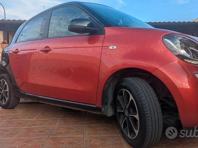 Rosso Usata 2015 Smart ForFour Passion Utilitaria | 8500 € (Buon prezzo)