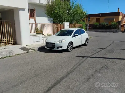 Usata Fiat Bravo 120 CV (88 kW) 2008 Bianco Utilitaria