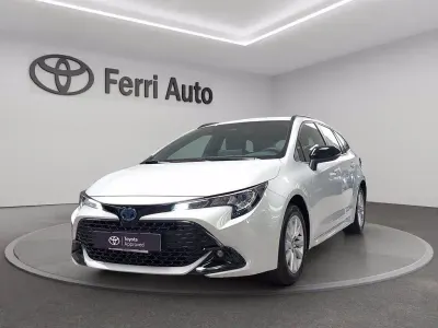 Nuova Toyota Corolla Active 140 CV (102 kW) 2026 Grigio Station wagon