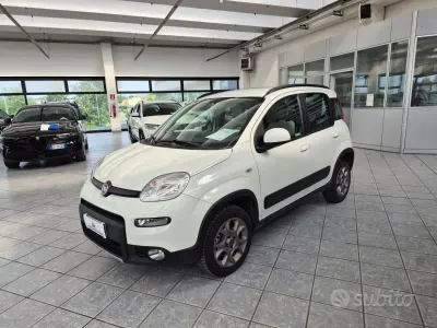 Gebraucht Fiat Panda 4x4 S 95 PS (69 kW) 2016 Grau Kleinwagen
