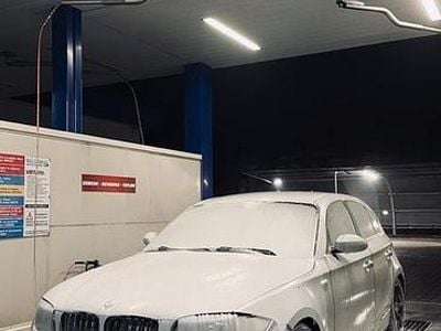 Brugt BMW 118 143 HK (105 kW) 2007 Grå Hatchback