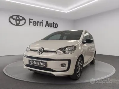 Usata VW up! move up! 60 CV (44 kW) 2019 Bianco Utilitaria