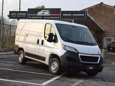 Usata Peugeot Boxer S 140 CV (102 kW) 2022 Bianco / pastello Furgone