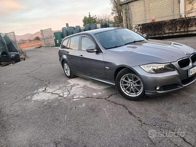 Usata BMW 320 143 CV (105 kW) 2010 Grigio Station wagon