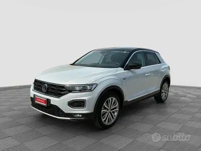 Usata VW T-Roc Advance 150 CV (110 kW) 2019 Bianco SUV