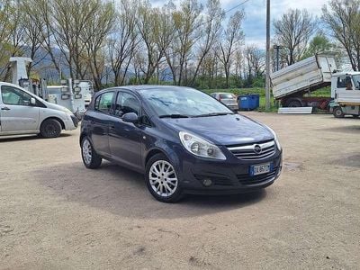 Usata Opel Corsa Cosmo 75 CV (55 kW) 2009 Utilitaria