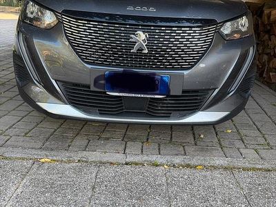 Usata Peugeot 2008 Allure 2023 Grigio SUV