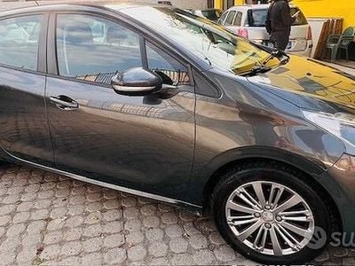 Usata Peugeot 208 Allure 82 CV (60 kW) 2017 Grigio Utilitaria