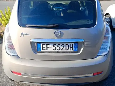 Usata Lancia Ypsilon 69 CV (50 kW) 2010 Grigio Utilitaria
