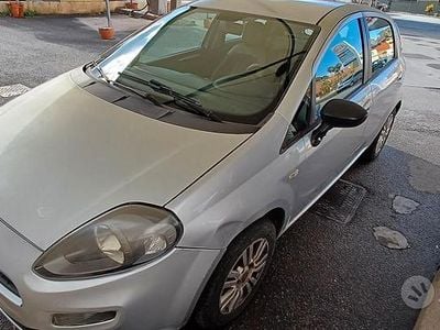 Usata Fiat Punto 77 CV (56 kW) 2012 Grigio Utilitaria