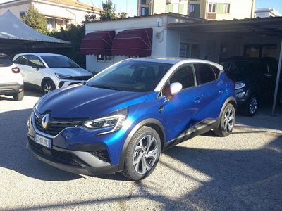 Usata Renault Captur RS Line 145 CV (106 kW) 2021 Blu SUV