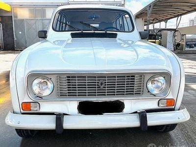 Usata Renault R4 33 CV (24 kW) 1988 Bianco Berlina