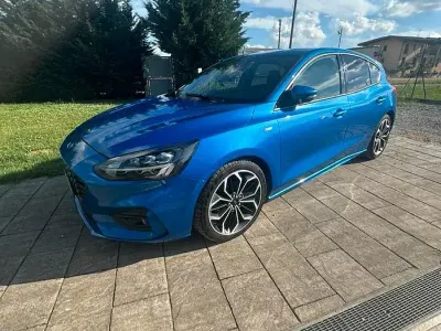 Usata Ford Focus ST-Line 120 CV (88 kW) 2019 Blu Berlina
