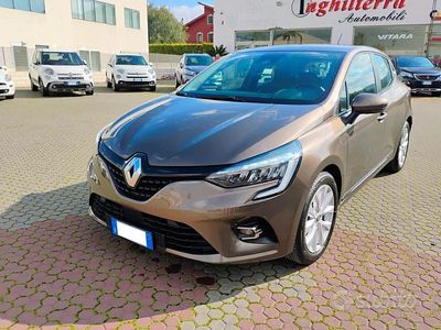 Usata Renault Clio V Business 86 CV (63 kW) 2020 Marrone Berlina