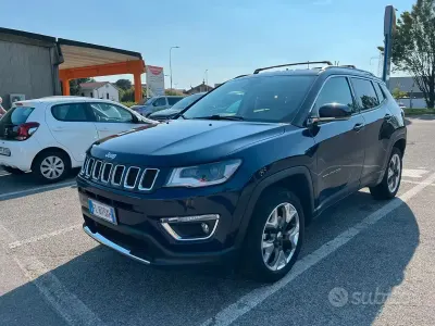 Usata Jeep Compass Limited 170 CV (125 kW) 2017 Bluazzurro SUV