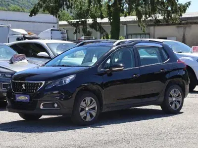 Usata Peugeot 2008 Allure 82 CV (60 kW) 2018 Nero SUV
