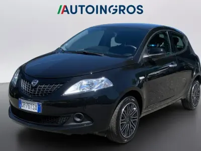 Usata Lancia Ypsilon Silver 69 CV (50 kW) 2023 Nero Utilitaria
