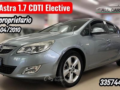 Usata Opel Astra Cosmo 110 CV (80 kW) 2010 Argento Berlina