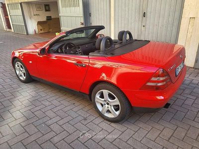 Usata Mercedes SLK200 163 CV (119 kW) 2000 Rosso Cabrio