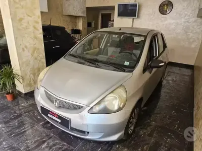 Usata Honda Jazz LS 83 CV (61 kW) 2006 Marrone Utilitaria