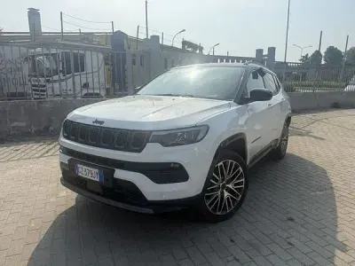 Usata Jeep Compass Summit 131 CV (96 kW) 2025 SUV