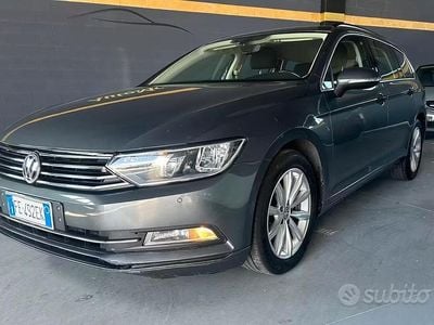 Usata VW Passat Highline 150 CV (110 kW) 2016 Grigio Station wagon