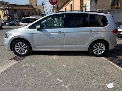 Usata VW Touran Highline 150 CV (110 kW) 2017 Grigio Monovolume