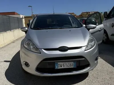 Usata Ford Fiesta Titanium 82 CV (60 kW) 2009 Berlina