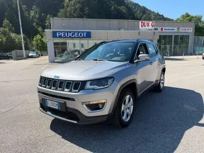 Usata Jeep Compass Opening Edition 140 CV (102 kW) 2017 Argento SUV
