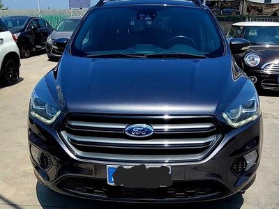 Usata Ford Kuga ST-Line 120 CV (88 kW) 2018 Grigio SUV