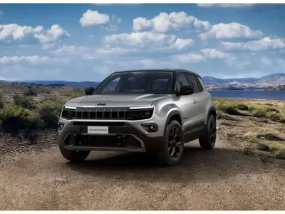 Nieuw Jeep Avenger Overland 136 PK (100 kW) 2026 Zwart SUV