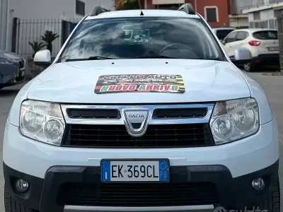 Begagnad Dacia Duster 105 HK (77 kW) 2011 Vit SUV