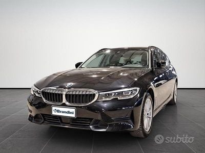 Nero Usata 2022 BMW 320e Advantage Station wagon | 34.565 € (Ottimo prezzo)