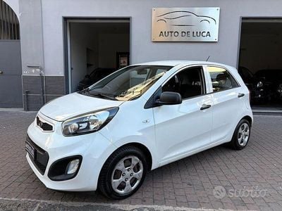 Usata Kia Picanto 70 CV (51 kW) 2013 Bianco Utilitaria