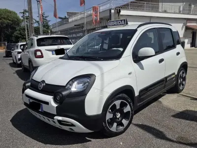 Usata Fiat Panda Cross Cross 69 CV (50 kW) 2025 Bianco Utilitaria