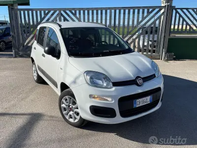 Usata Fiat Panda 4x4 S 85 CV (62 kW) 2020 Bianco Utilitaria