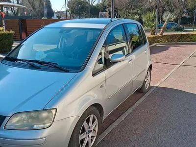 Usata Fiat Idea 90 CV (66 kW) 2006 Grigio Monovolume