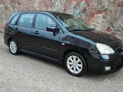 Usata Suzuki Liana 106 CV (77 kW) 2004 Monovolume