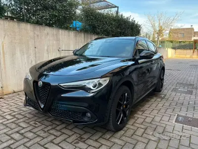 Usata Alfa Romeo Stelvio Tech Edition 190 CV (139 kW) 2019 Nero SUV