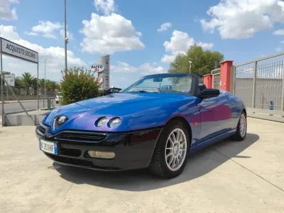 Usata Alfa Romeo Spider 144 CV (105 kW) 1999 Blu Cabrio