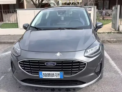 Usata Ford Fiesta 75 CV (55 kW) 2023 Grigio Utilitaria