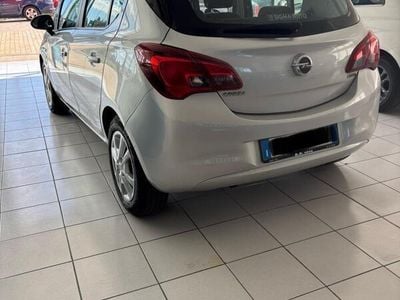 Usata Opel Corsa Cosmo 75 CV (55 kW) 2015 Argento Berlina