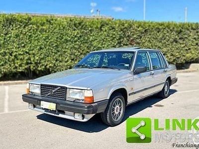 Usata Volvo 740 158 CV (116 kW) 1987 Grigio Berlina