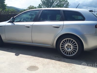 usata Alfa Romeo 159 1.9 JTDm 150CV Sportwagon Progression