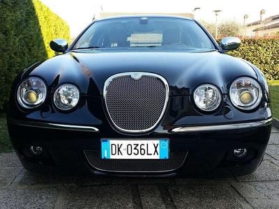 Usata Jaguar S-Type Executive 281 CV (206 kW) 2017 Grigio Berlina