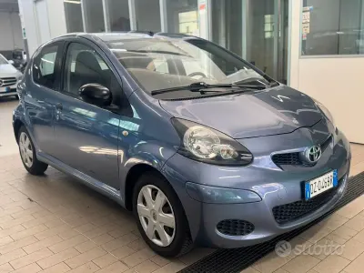 Brugt Toyota Aygo Sol 68 HK (50 kW) 2009 Grå Hatchback