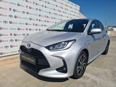 Usata Toyota Yaris Hybrid Trend 116 CV (85 kW) 2020 Argento metallizzato Berlina