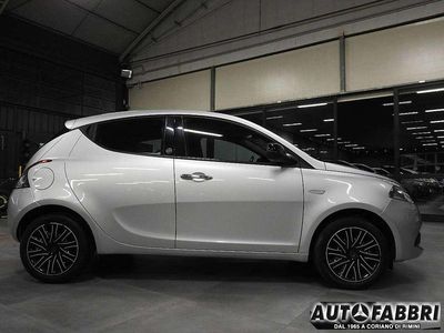 Usata Lancia Ypsilon Gold 69 CV (50 kW) 2021 Bianco Utilitaria