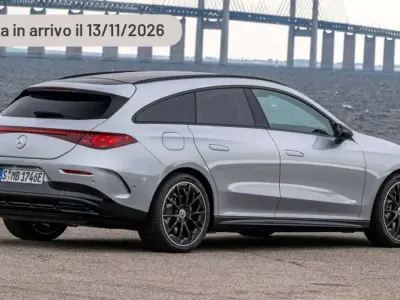 Nuova Mercedes CLA 350 Shooting Brake 4MATIC Premium Plus 200 kW (272 CV) 2026 Argento Station wagon